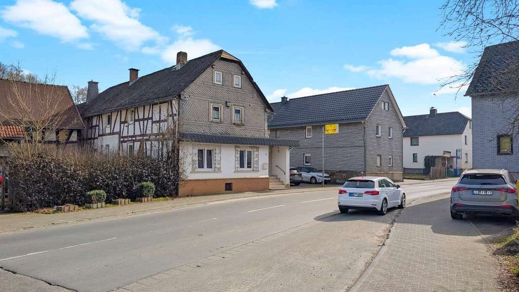 Immobilie in Steffenberg - Mehrfamilienhaus mit separater Gewerbeeinheit - Bild 2