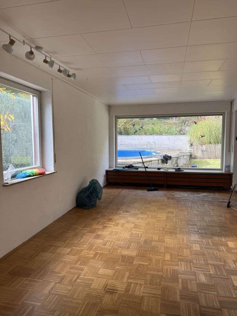 Immobilie in Roßtal - Zwei Wohneinheiten, Pool und Traumgarten – ein Haus voller Möglichkeiten in Roßtal - Bild 3