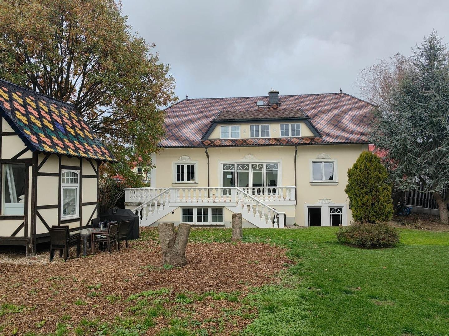 Immobilie in Markkleeberg - Exklusives Mehrfamilienhaus mit bis zu 5 Wohneinheiten in Top-Lage - Bild 1