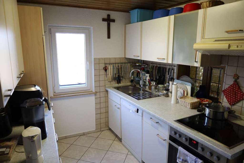 Immobilie in Rosenfeld - ZWEI WOHNUNGEN ZUR EIGENNUTZUNG ODER VERMIETUNG: 2-Fam.-Haus Rosenfeld - Bild 3