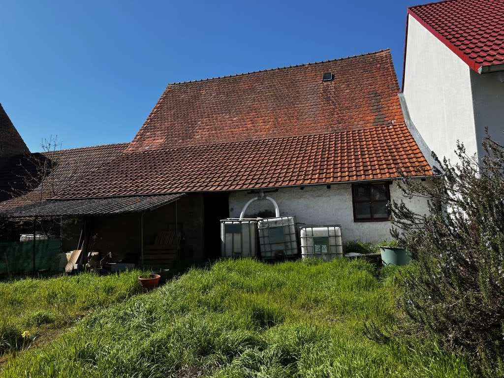 Immobilie in St. Leon-Rot - Zweifamilienwohnhaus mit großer Scheune und Bauplatz in 2. Reihe - Bild 4