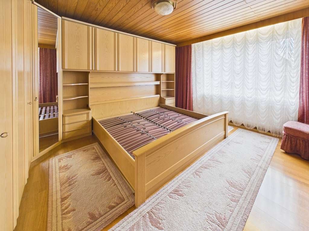 Immobilie in Offenbach an der Queich - Gepflegtes Wohnhaus mit großem Garten und flexiblem Grundriss - Bild 4