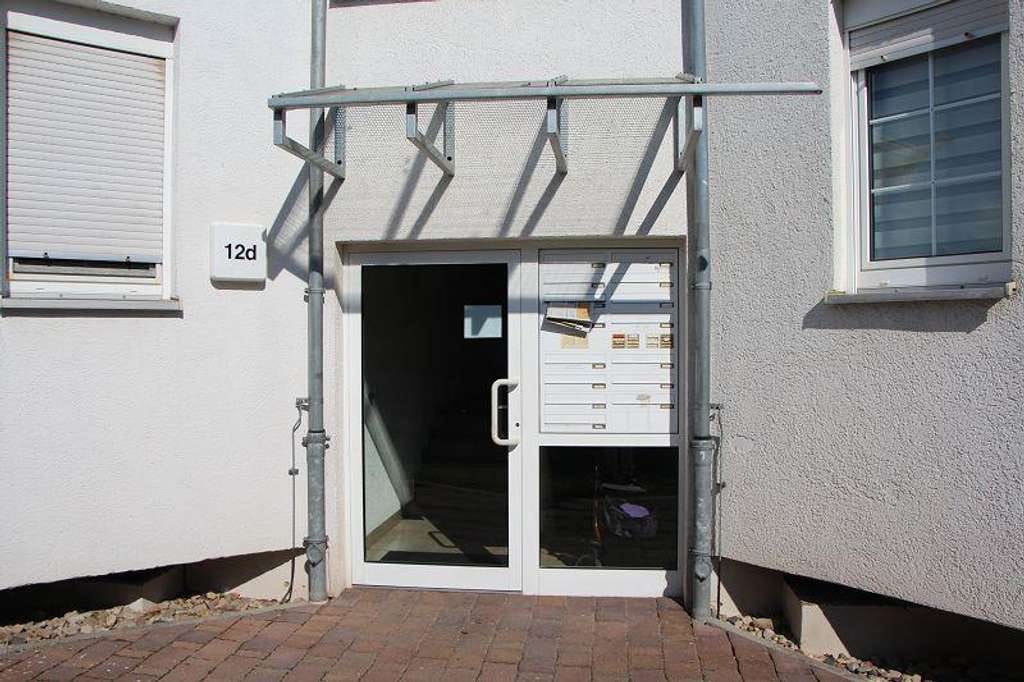 Immobilie in Meuselwitz - Eigennutzer aufgepasst: Schöne ETW im Erdgeschoss, mit ca. 48,93 m² Wfl., Balkon und TG-Stellplatz!! - Bild 1