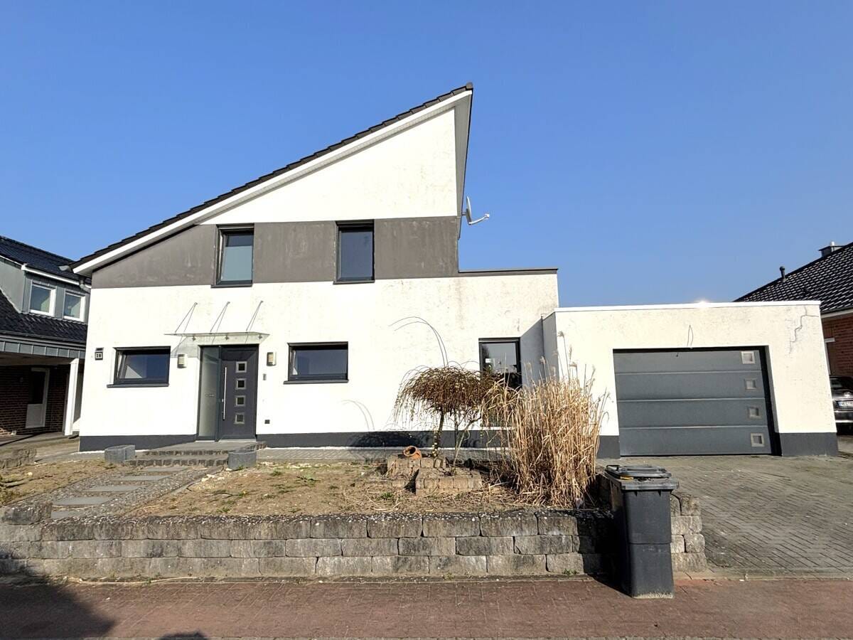 Immobilie in Lohne - *Provisionsfrei für den Käufer* Modern und familienfreundlich Wohnen in ruhiger Sackgassenlage - Bild 1