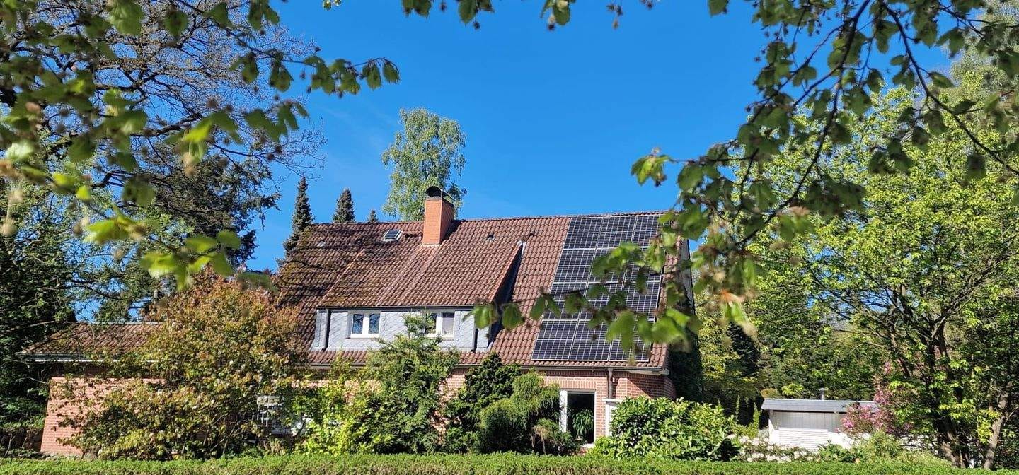 Immobilie in Lütjensee - Familiendomizil- Haus mit Charme in Lütjensee- Energieklasse A, Wärmepumpe + PV Anlage neu - Bild 1