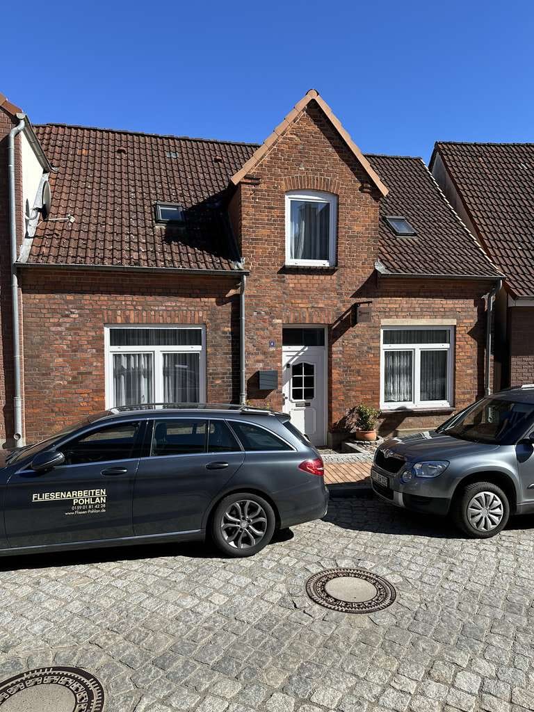 Immobilie in Dassow - Toll saniertes Stadthaus in Dassow, mit Garage und Innenhof mit Nebengelass in top Lage zu verkaufen - Bild 2