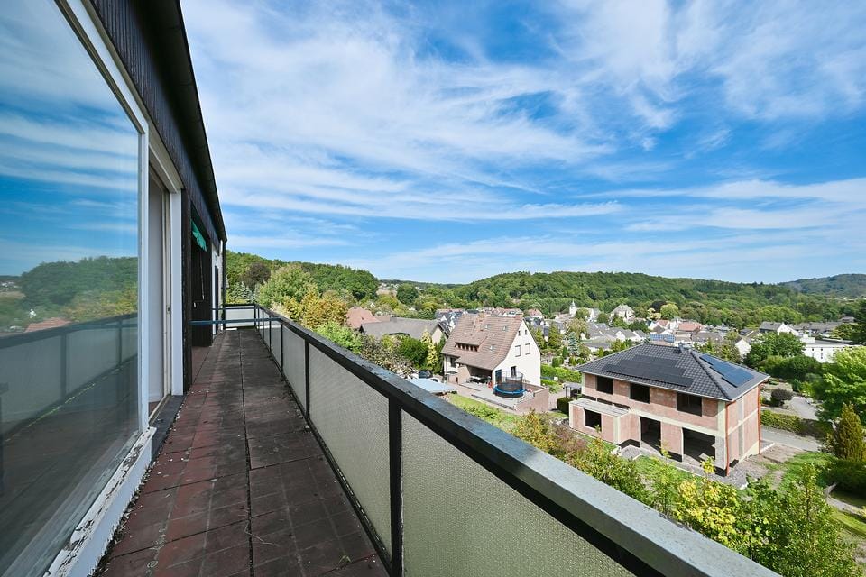 Immobilie in Hemer - Vielseitiges Zweifamilienhaus mit Potenzial zum Dreifamilienhaus - Bild 0