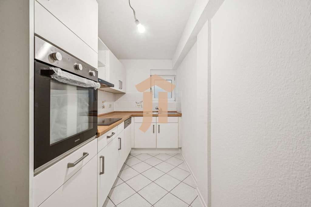 Immobilie in Römerberg - Sofort verfügbar: Renovierte 4-Zimmer-Wohnung mit großer Sonnenterrasse in Römerberg bei Speyer - Bild 2