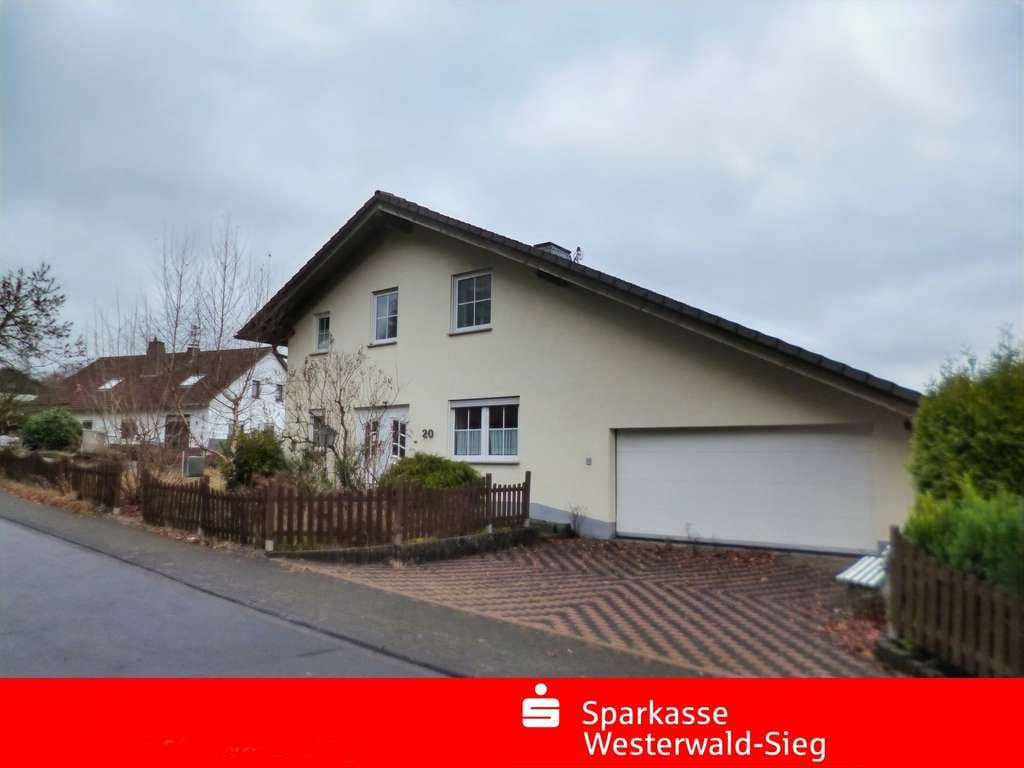 Immobilie in Hardt - Schönes Einfamilienhaus mit separater Einliegerwohnung  - Bild 0