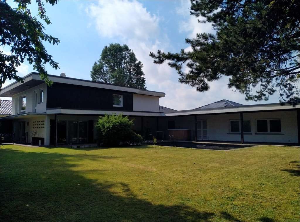 Immobilie in Marienrachdorf - Attraktives Dreifamilienhaus mit Doppelgarage und Carport - Nähe Selters - Bild 1