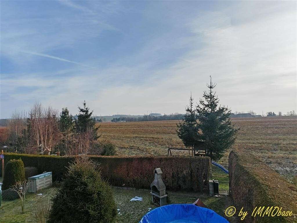 Immobilie in Hainichen - Vermietete Doppelhaushälfte mit Weitblick über Wiesen und Felder! - Bild 2