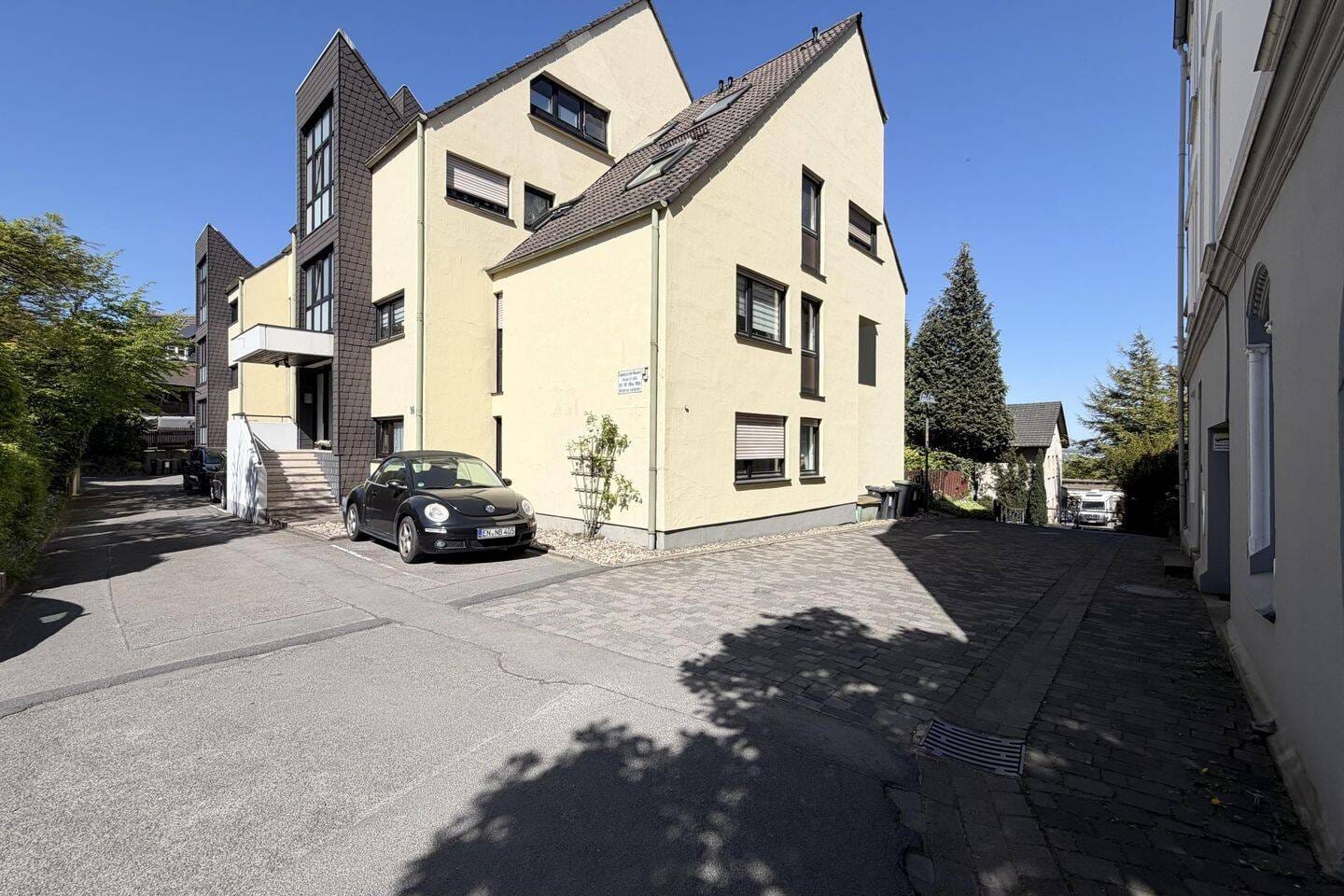 Immobilie in Wetter (Ruhr) - Zentral gelegene 2-Zimmer-Eigentumswohnung mit Balkon und Garage in Wetter-Volmarstein - Bild 2