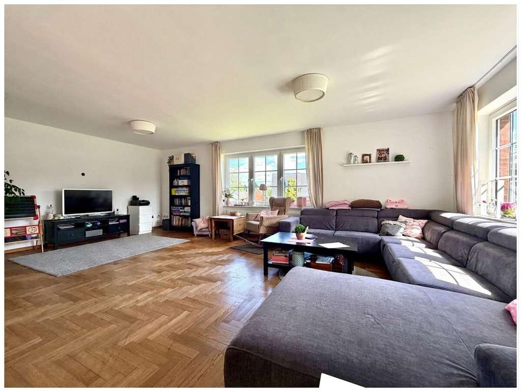 Immobilie in Beckdorf - Geräumiges Einfamilienhaus für Familien in Beckdorf - Bild 1