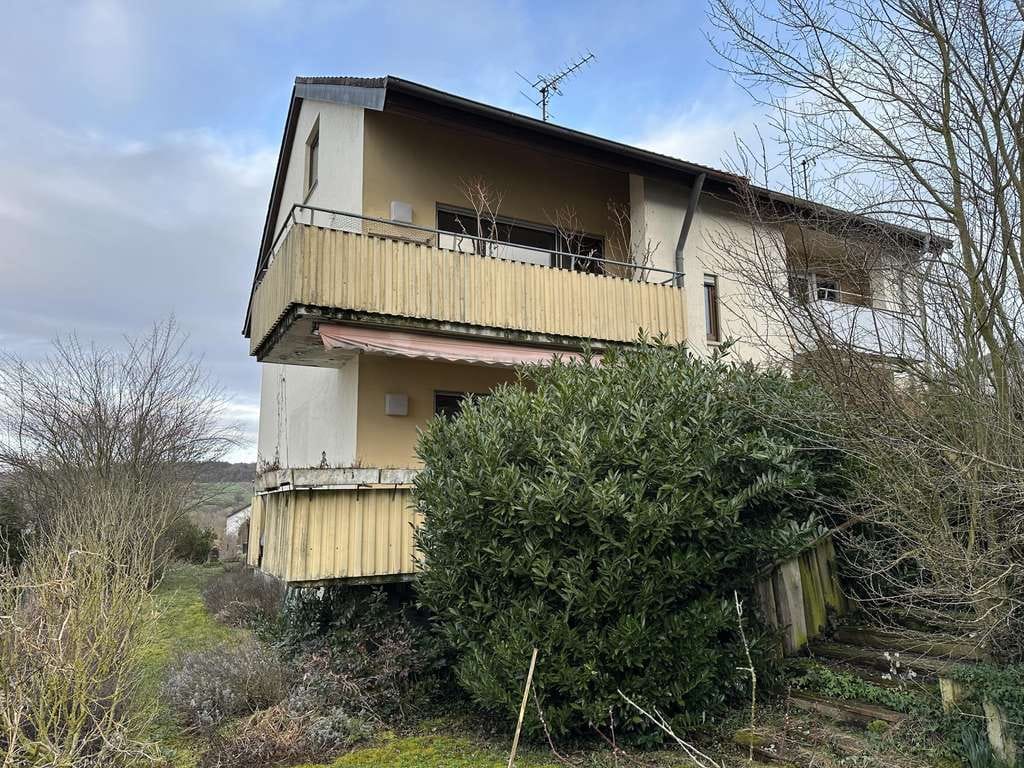 Immobilie in Weikersheim - Vermietetes Einfamilienhaus in beliebter Wohnlage - Bild 1