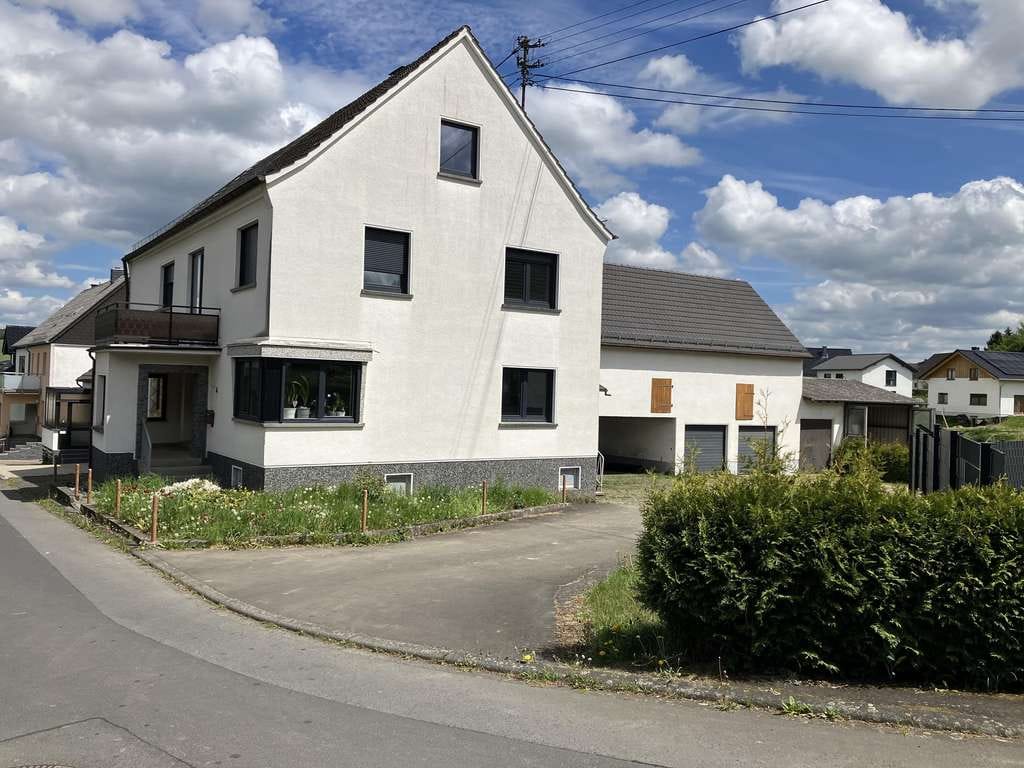 Immobilie in Borod - Großzügige Immobilie für Gewerbe und Wohnen in traumhafter Natur
in 57614 Borod mit ca. 35.000 qm - Bild 0