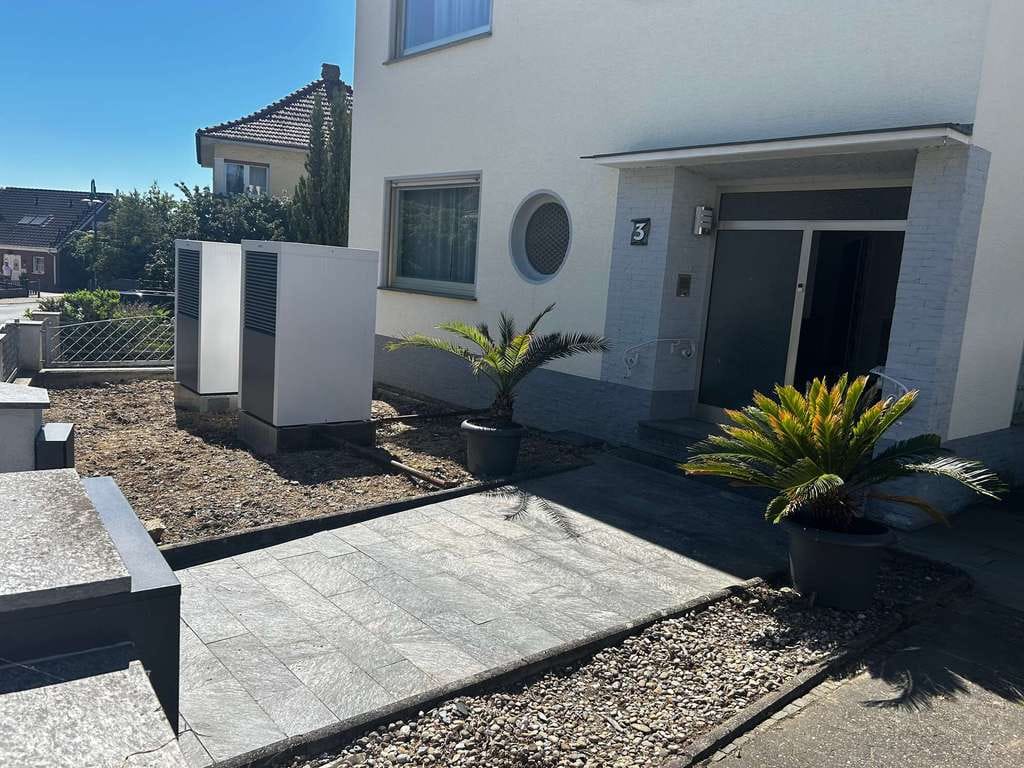 Immobilie in Daxweiler - Daxweiler - Attraktives Einfamilienhaus mit ELW, traumhaftem Fernblick und großen Nutzflächen - Bild 1
