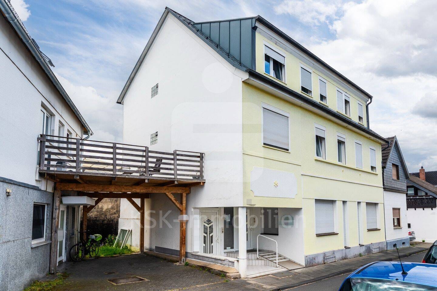 Immobilie in Bad Honnef - Wohn- und Geschäftshaus im Herzen einer gewachsenen Ortslage. - Bild 1