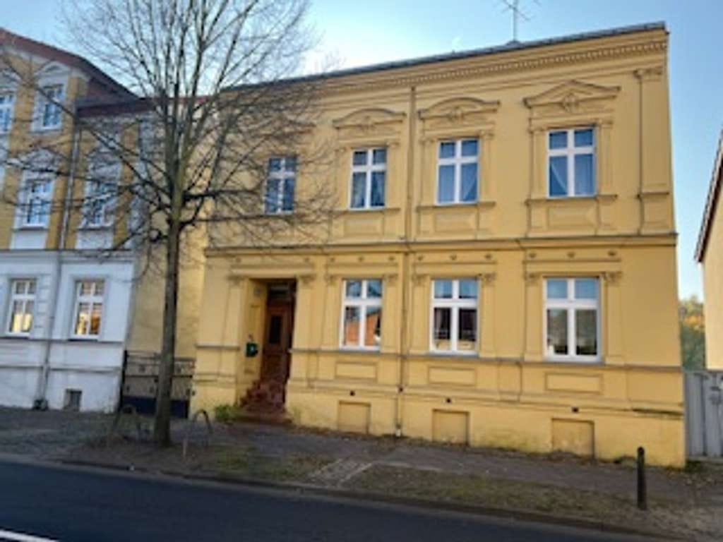 Immobilie in Biesenthal - Ohne Käuferprovision - bezugsfreies ZFH mit schönem Garten - Bild 0