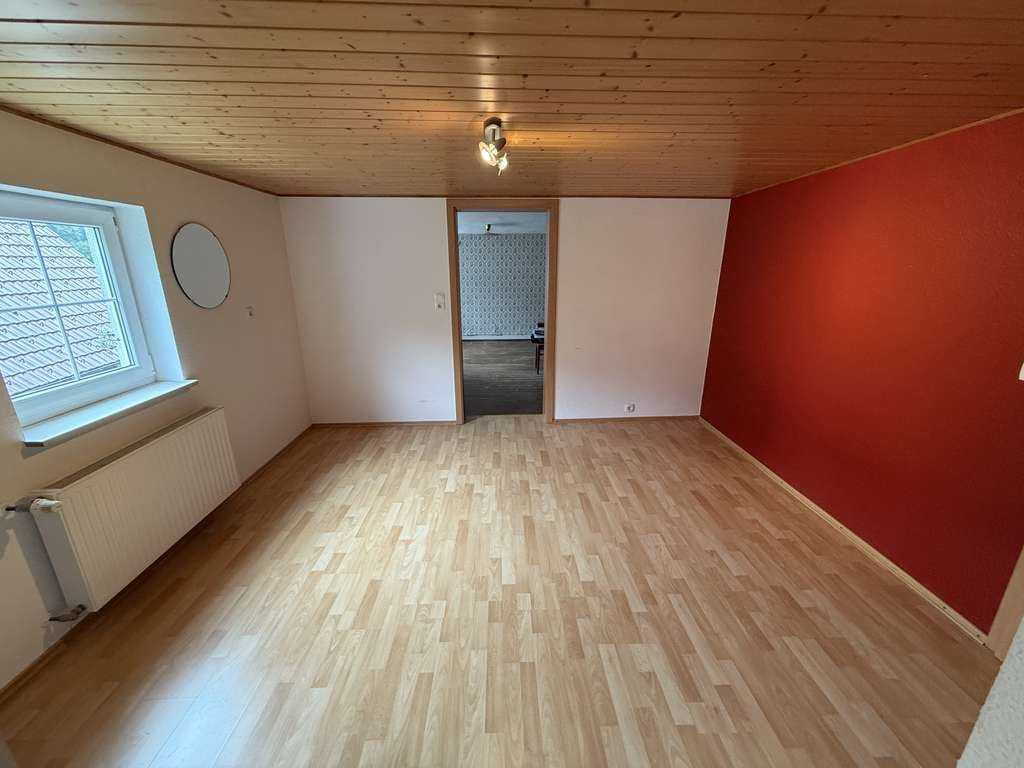 Immobilie in Forbach - Freistehendes Einfamilienhaus mit Platz für die Familie und Hobbies - Bild 4
