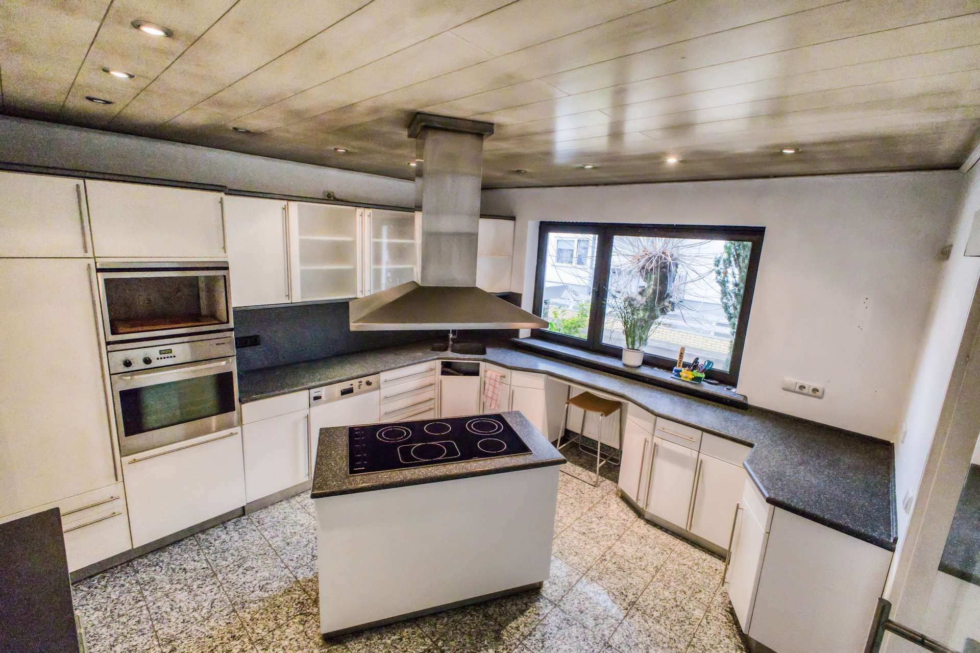 Immobilie in Harxheim - Großzügig wohnen in ruhiger Lage * Einfamilienhaus mit Einliegerwohnung * keine Käuferprovision - Bild 4