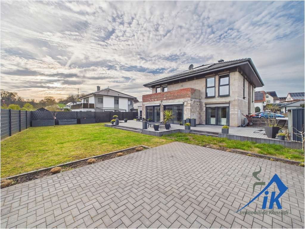 Immobilie in Waldmohr - IK | Waldmohr: Exklusive, moderne Stadtvilla mit großzügigem Grundstück - Bild 4