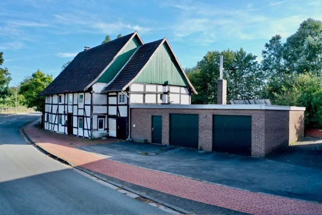 Immobilie in Delbrück - Historisches Fachwerkhaus - Bild 0