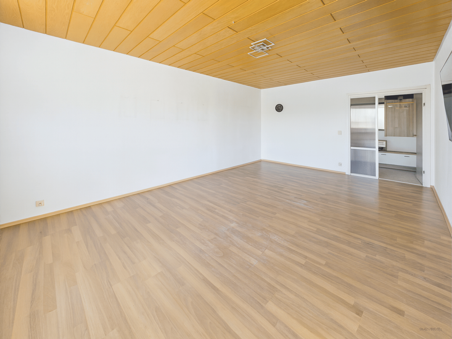 Immobilie in Obersulm - Traumhafte Feldrandlage in Obersulm – Stilvolle Wohnung mit einzigartigem Ausblick (Variante) - Bild 3