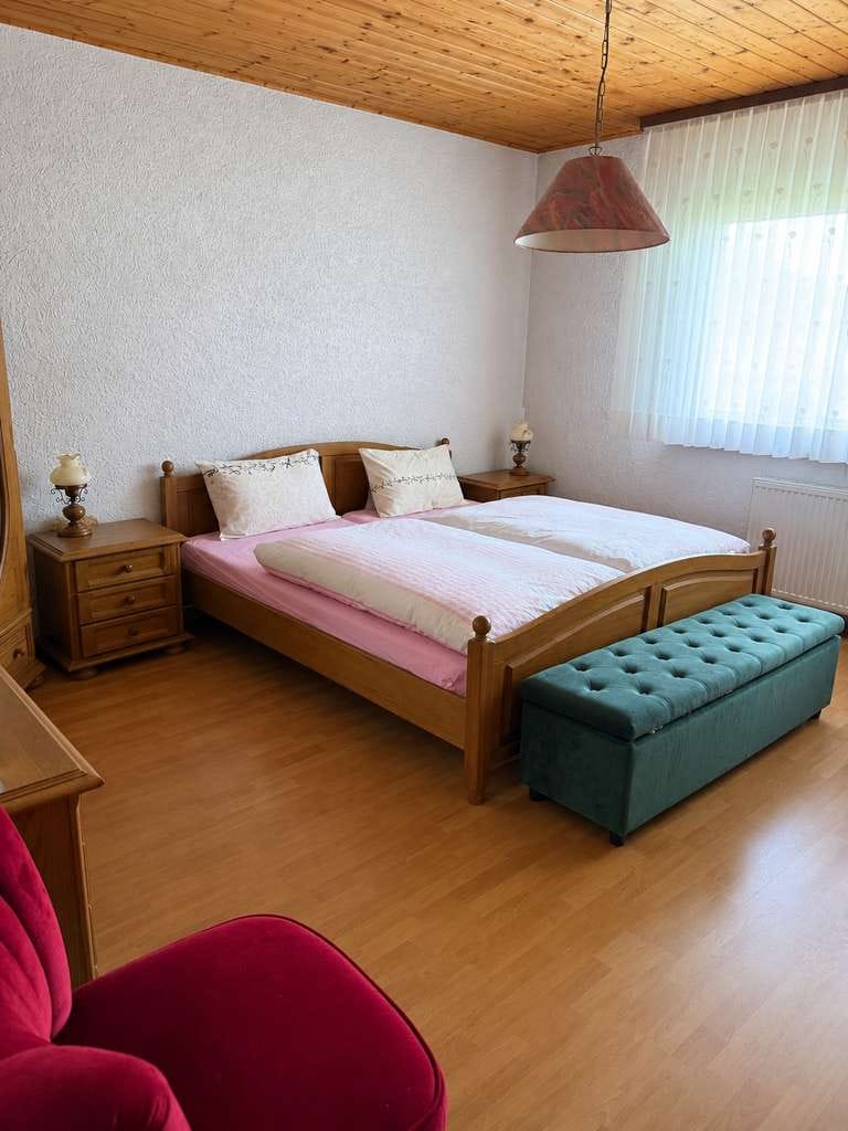 Immobilie in Michelstadt - *Provisionsfrei* Zweifamilienhaus mit großem Garten, Balkon und zwei Garagen in Michelstadt - Bild 3