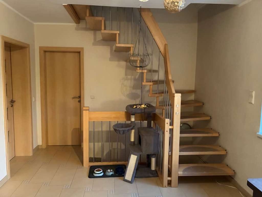Immobilie in Stralendorf - Einfamilienhaus mit schönem Grundstück, voll unterkellert, Doppelcarport und Kaminofen - Bild 1