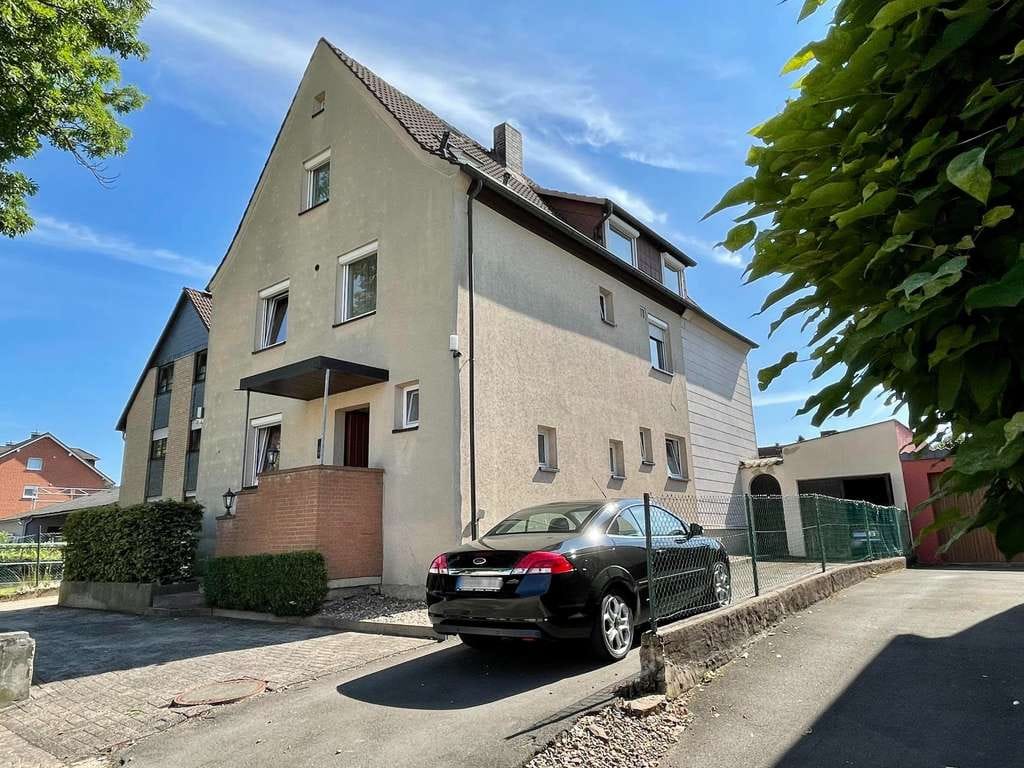 Immobilie in Holzminden - Charmantes 3-Familienhaus mit viel Platz für Ihre Ideen - Bild 1