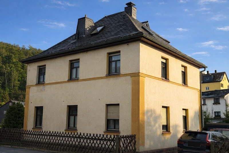 Immobilie in Sonneberg - Großes, gepflegtes Haus mit diversen Nutzungsmöglichkeiten - Bild 1