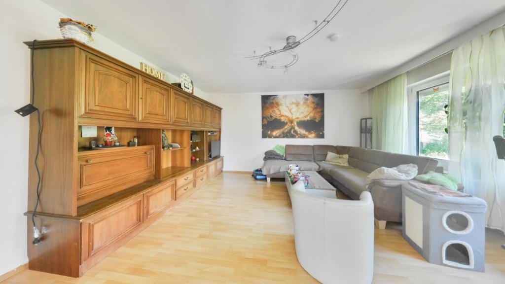 Immobilie in Röttenbach - Hier hat auch die große Familie viel Platz - Ihr neues zu Hause in Röttenbach! - Bild 4