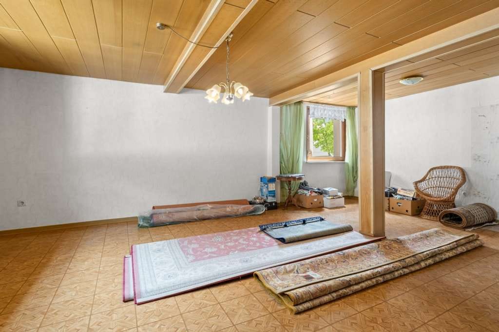 Immobilie in Ölbronn-Dürrn - Doppelhaushälfte mit Scheune und Garten! - Bild 3