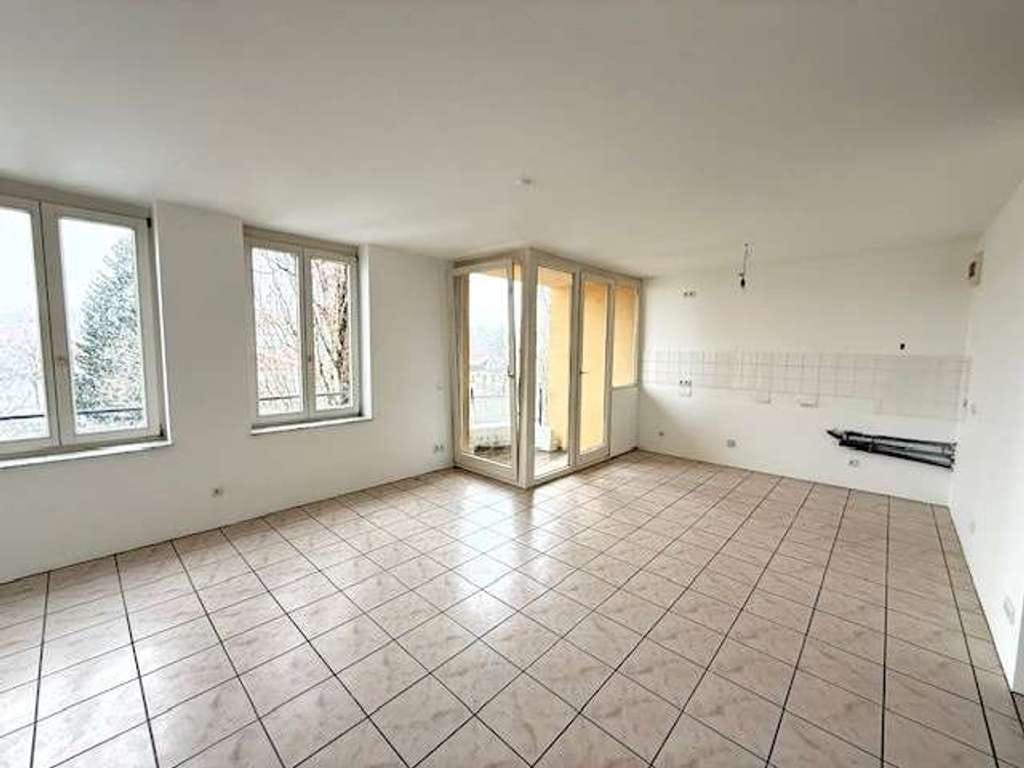 Immobilie in Gauting - *** Schöne, helle 2-Zimmer-Wohnung mit zwei Balkonen - Aufzug, Garage - sofort bezugsfrei *** - Bild 3