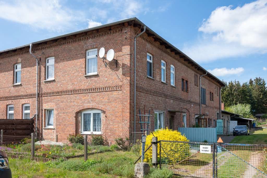 Immobilie in Malchin - Listenpreis 79.000,00 € - Bauernhaus mit viel Nebengelass in Remplin bei Malchin - Bild 1