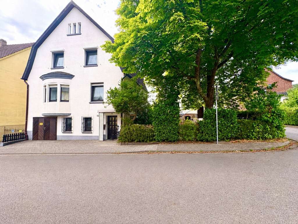 Immobilie in Betzdorf - **Gepflegtes Einfamilienhaus mit viel Platz und schönem Garten in Betzdorf** - Bild 1