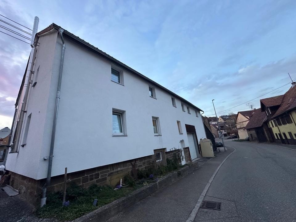 Immobilie in Maulbronn - 2-Familienhaus /Scheune/Werkstatt/4 Garagen & Stellplätze/Lager - Bild 0