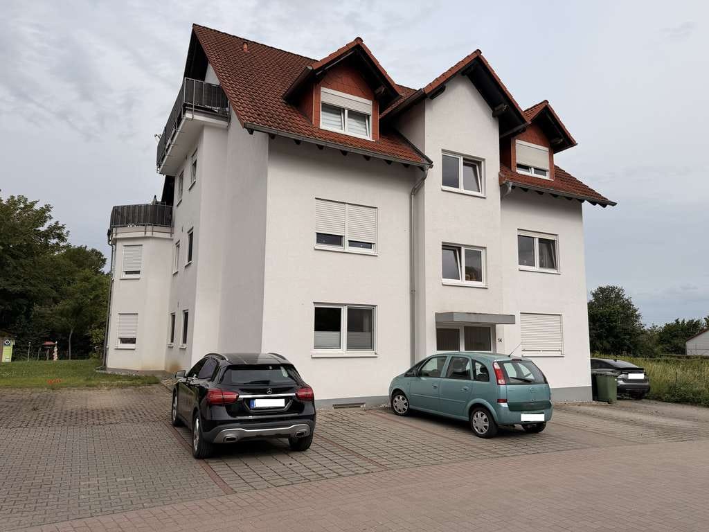 Immobilie in Wörrstadt - Helle 4-Zimmer-Maisonettewohnung mit 2 Balkonen, Weitblick und 2 Stellplätzen - Bild 0