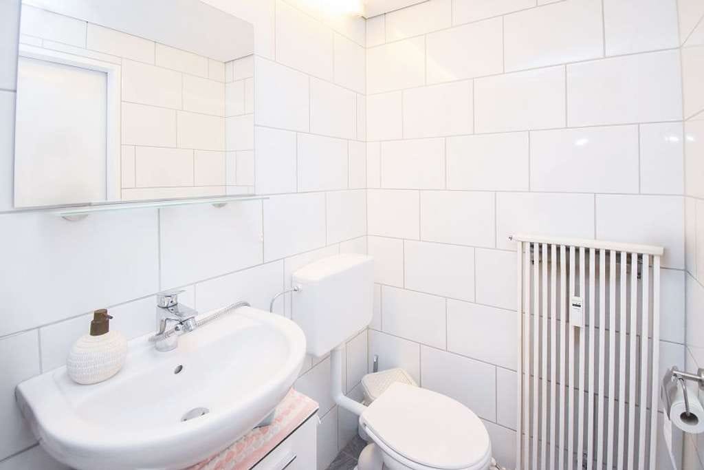Immobilie in Bad Salzuflen - Gepflegte 2-Zimmer-Eigentumswohnung mit Balkon in Bad Salzuflen! - Bild 2