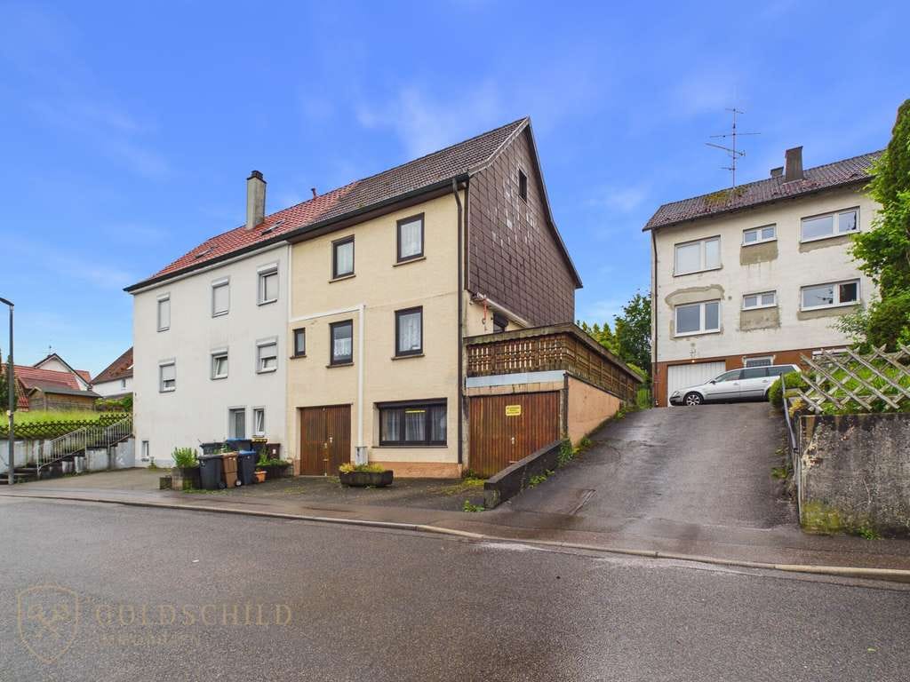 Immobilie in Baltmannsweiler - Charakterstarke Doppelhaushälfte mit Garten, Sauna & Wintergarten | Baltmannsweiler - Bild 1