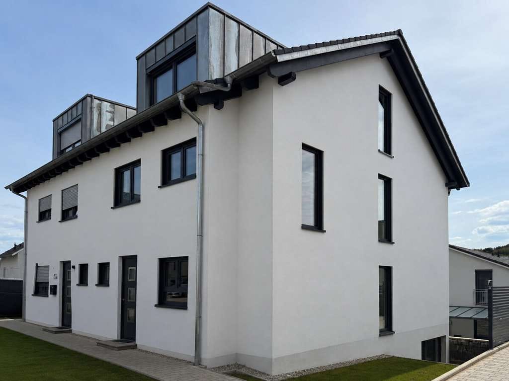 Immobilie in Pfinztal - Gestalten Sie Ihr neues Zuhause: Doppelhaushälfte im Rohbauzustand in Pfinztal-Söllingen - Bild 0
