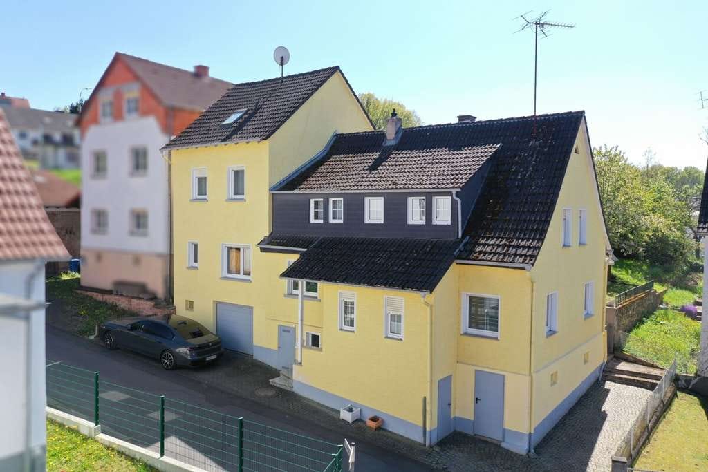 Immobilie in Freigericht - Gemeinsam unter einem Dach – Großzügiges Mehrgenerationen-Wohnhaus mit 183 m² in Freigericht-Horbach - Bild 0