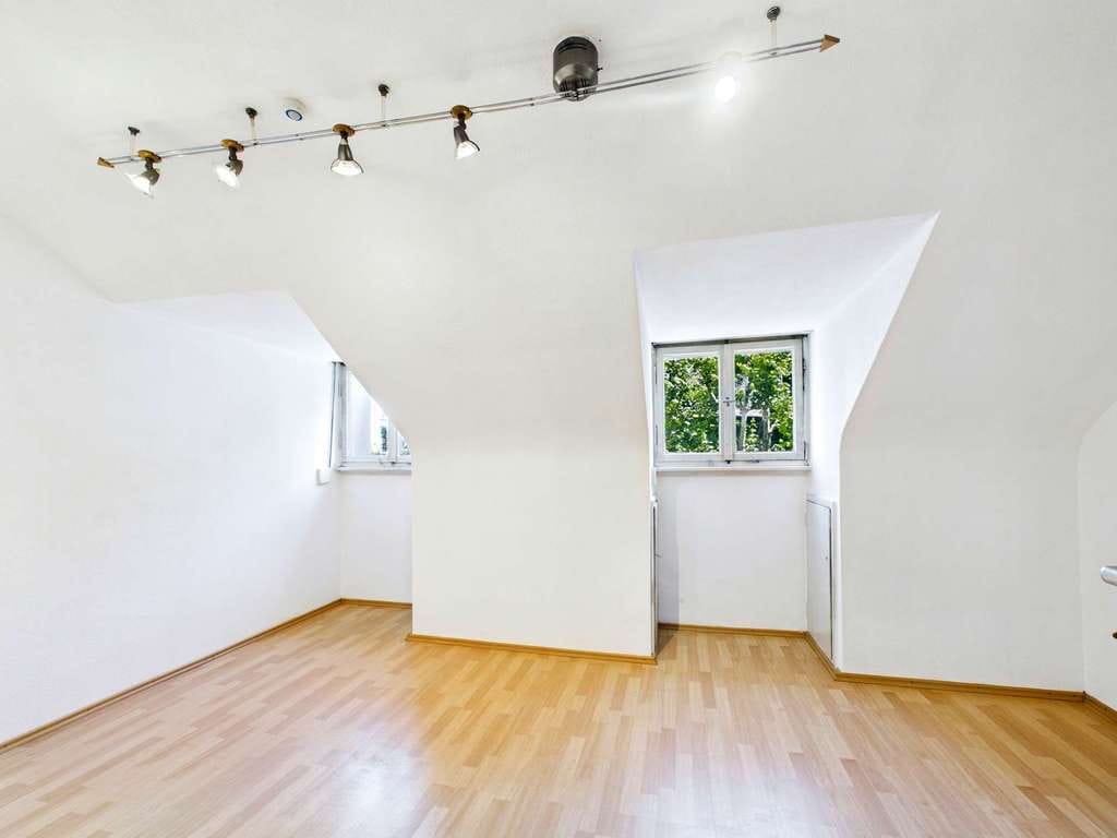 Immobilie in Stuttgart - Zwei Zimmer, ein Standortvorteil: kompakt wohnen in Stuttgart-Ost - Bild 2