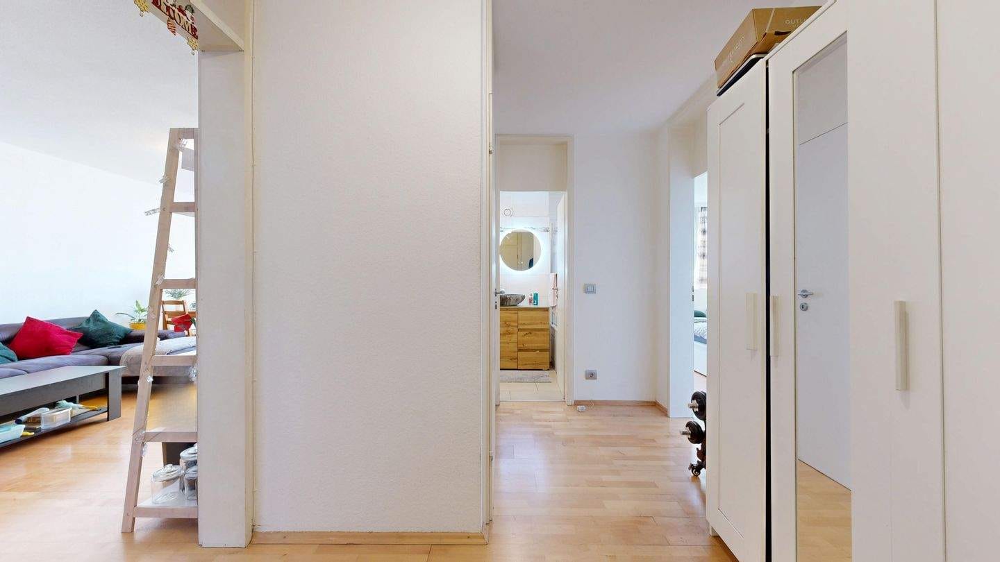Immobilie in Hohenbrunn - Attraktive 2-Zimmer-Wohnung mit Südwest-Balkon in Ottobrunn - Bild 2