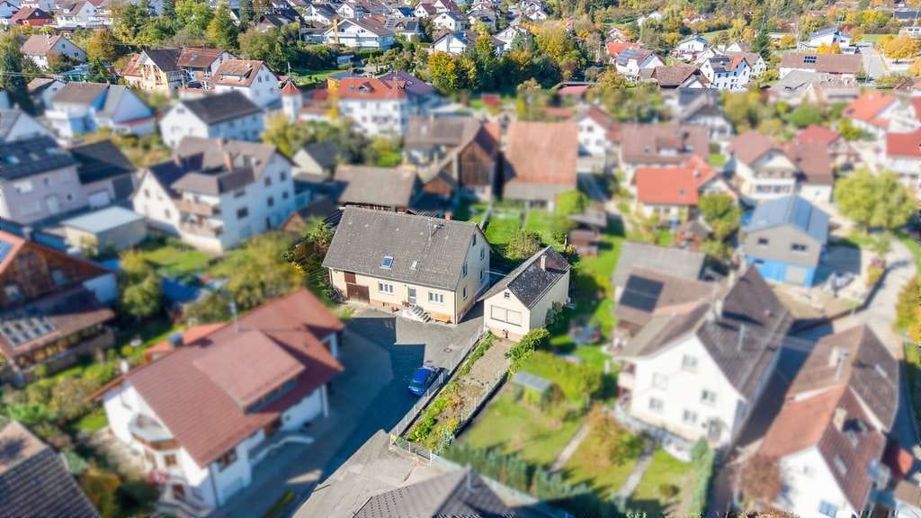 Immobilie in Eigeltingen - Wohnhaus mit Werkstattgebäude in Eigeltingen  - Bild 1