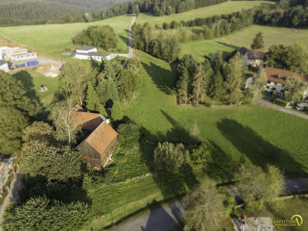 Immobilie in Trausnitz - Sanierungsbedürftiges Einfamilienhaus, mit großzügigem Grundstück, zu verkaufen - Bild 0