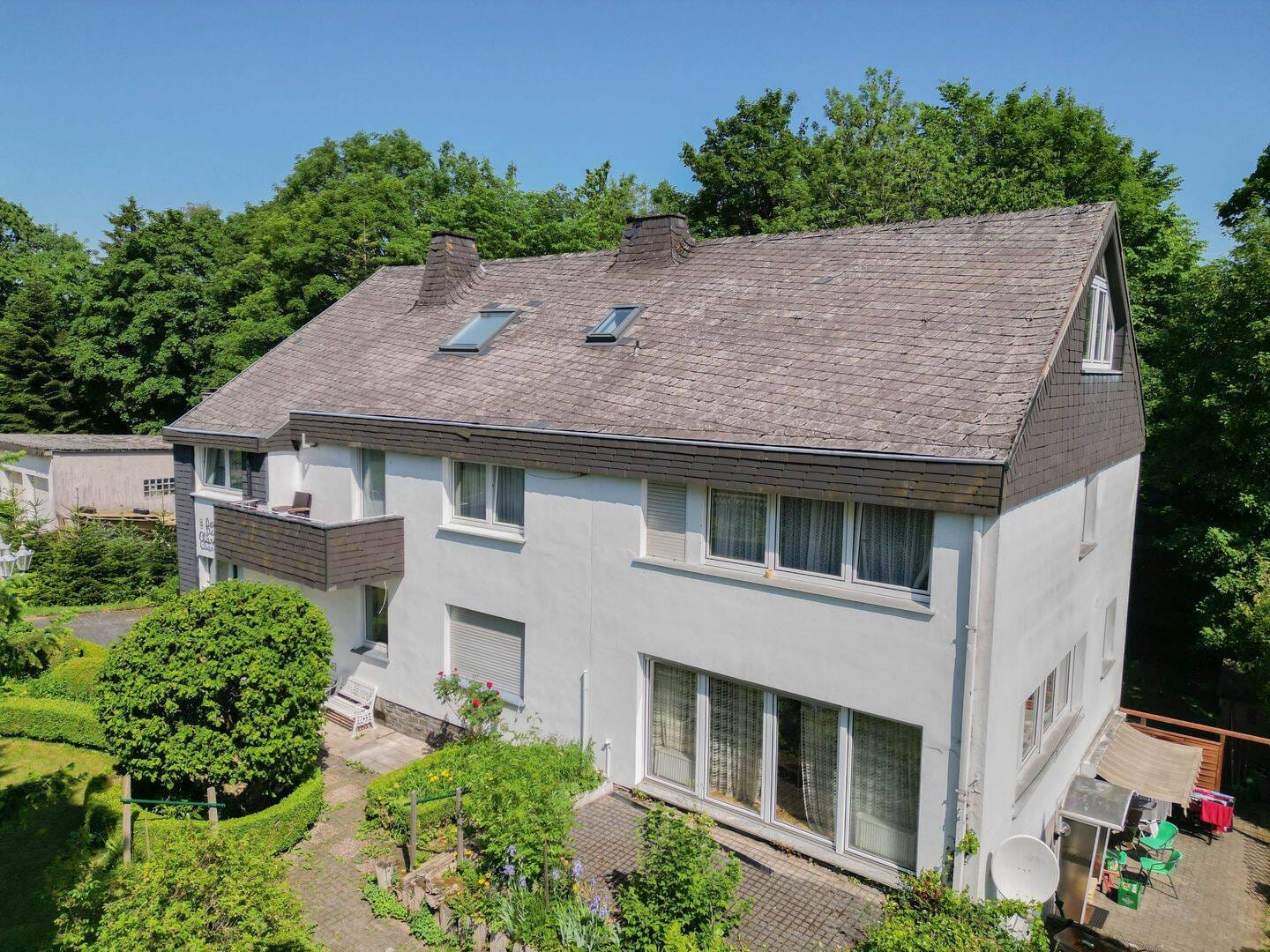 Immobilie in Sundern - Mehrfamilienhaus (ehemalige Pension) in bester Lage des Ferienortes "Wildewiese" im Sauerland - Bild 1