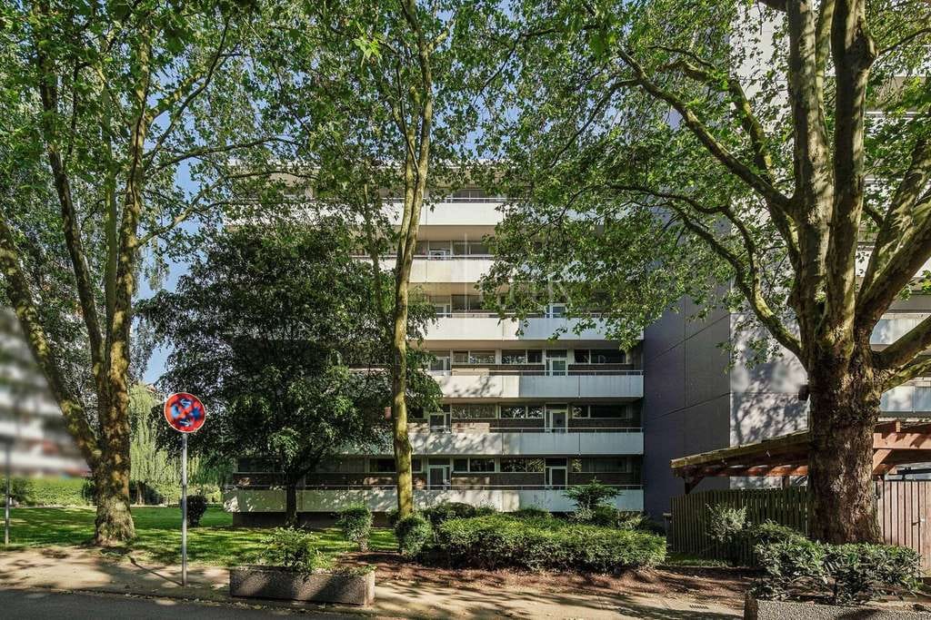 Immobilie in Kerpen - Platz zum Entfalten: Helle 4-Zimmer-Eigentumswohnung in parkähnlicher Lage - Bild 1