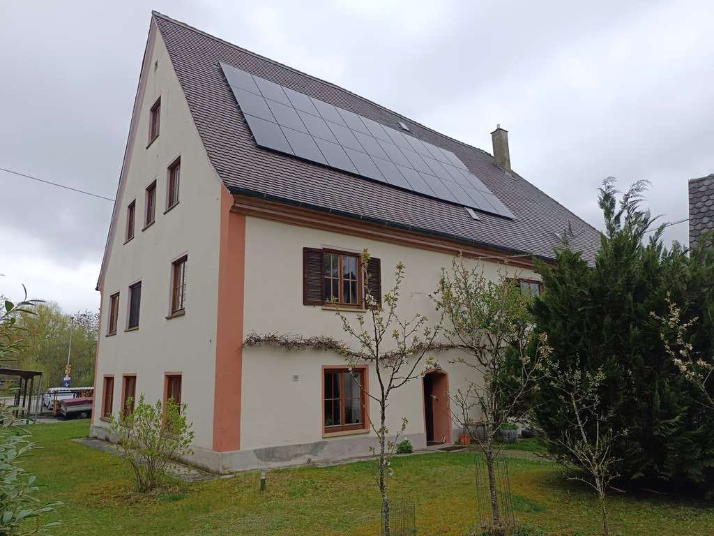 Immobilie in Schemmerhofen - Saniertes ehemaliges Mühlengebäude (Bj. 1745), 3 WE, Halle mit Werkstatt, PV-Anlage, Denkmal-AfA - Bild 1