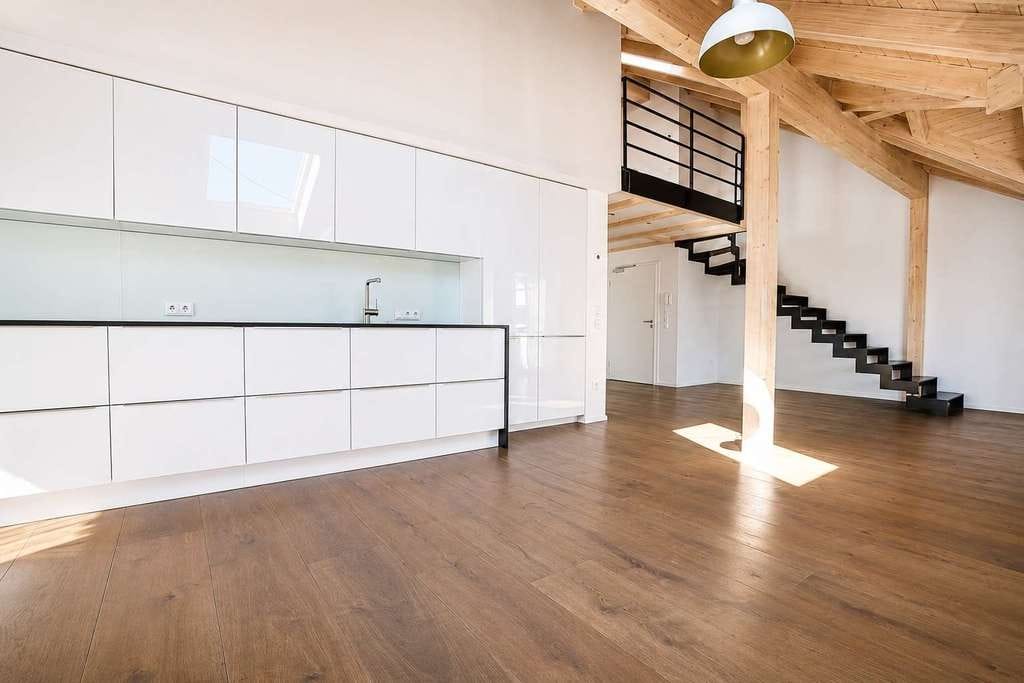Immobilie in Mehring - Außergewöhnliche 5-Zimmer-Maisonette mit Galerie, Südwestbalkon und besonderem WohngefüNeues Inserat - Bild 0